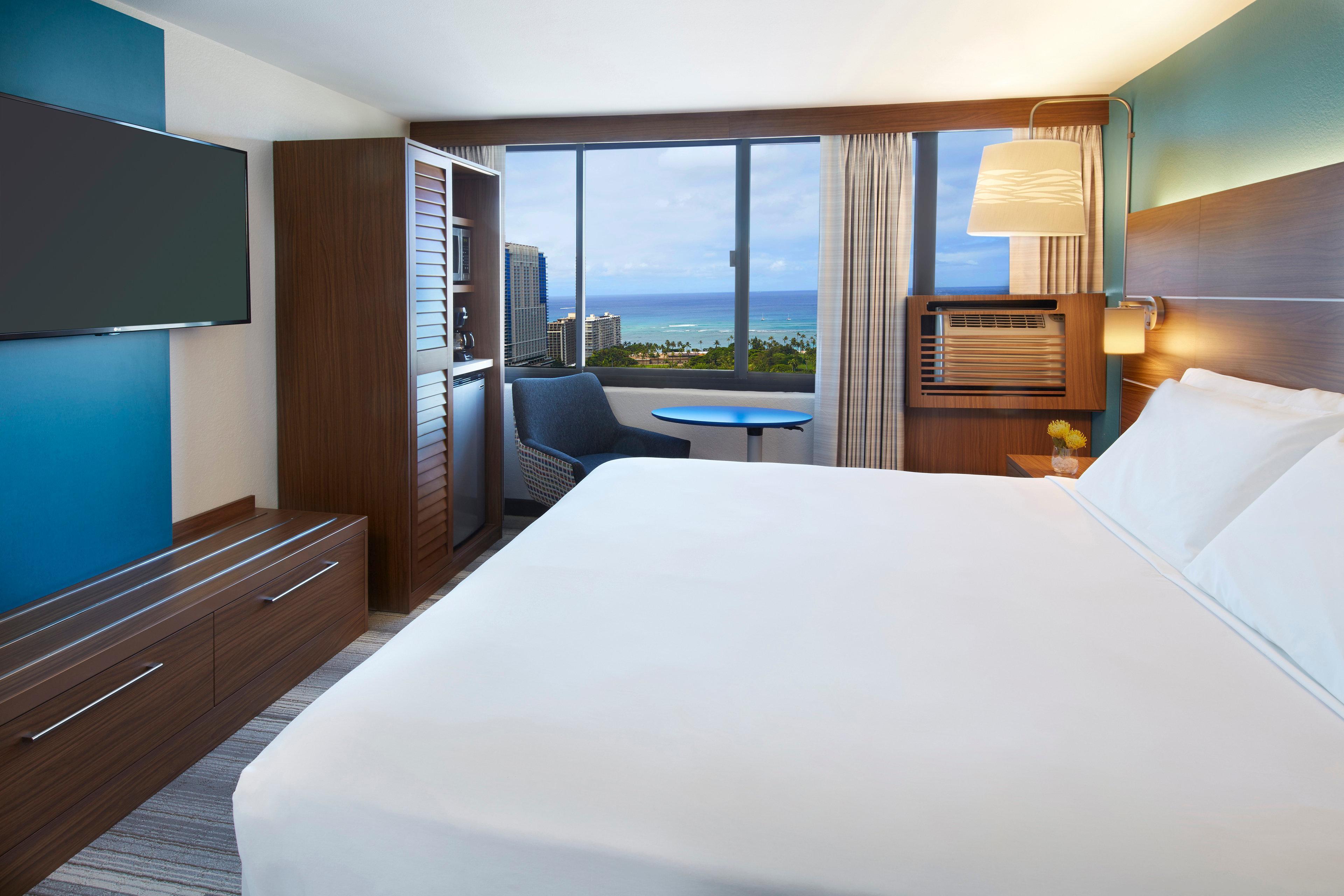 Holiday Inn Express Waikiki By Ihg Honolulu Exterior photo