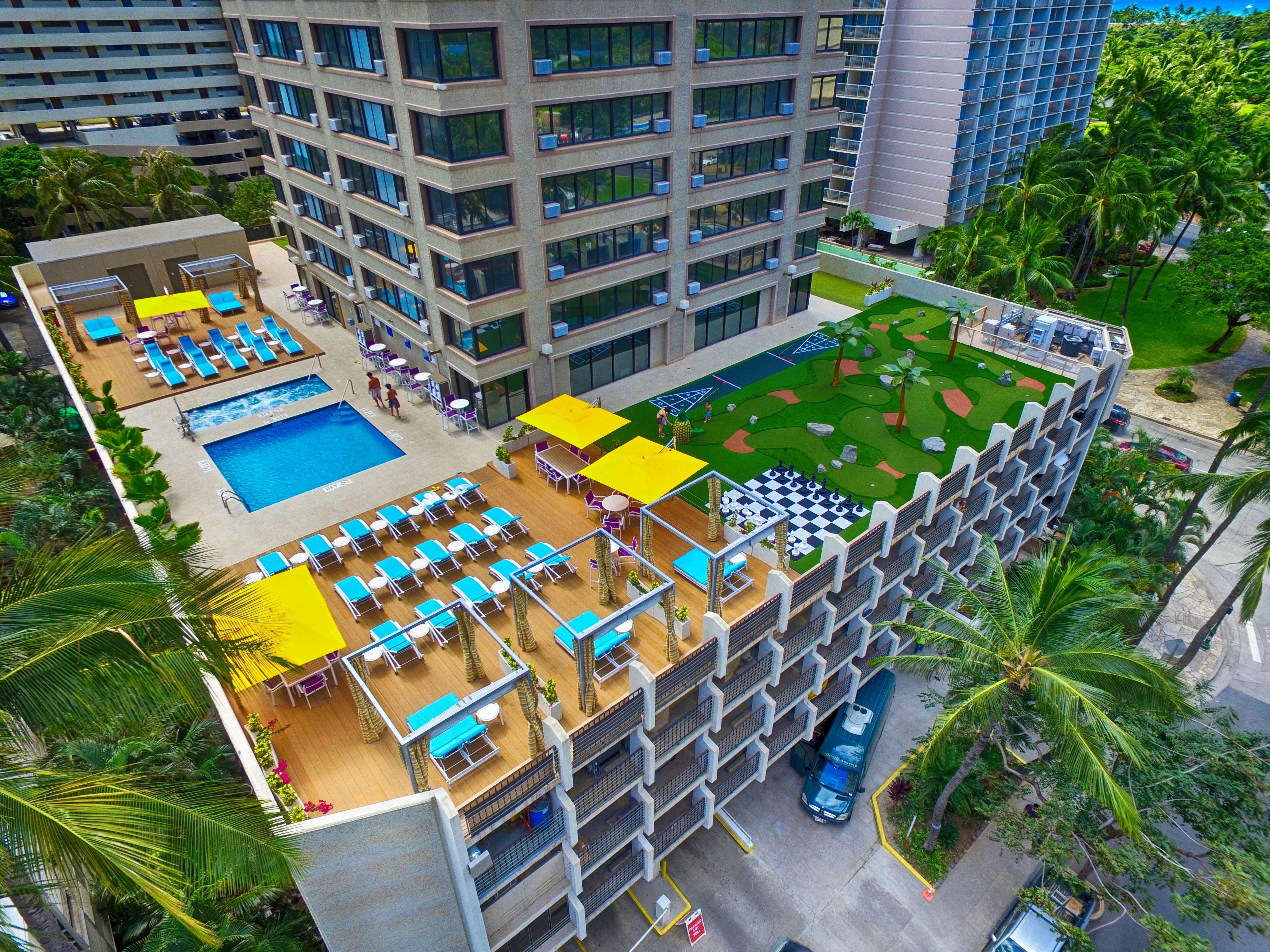 Holiday Inn Express Waikiki, An Ihg Hotel Honolulu Exterior photo