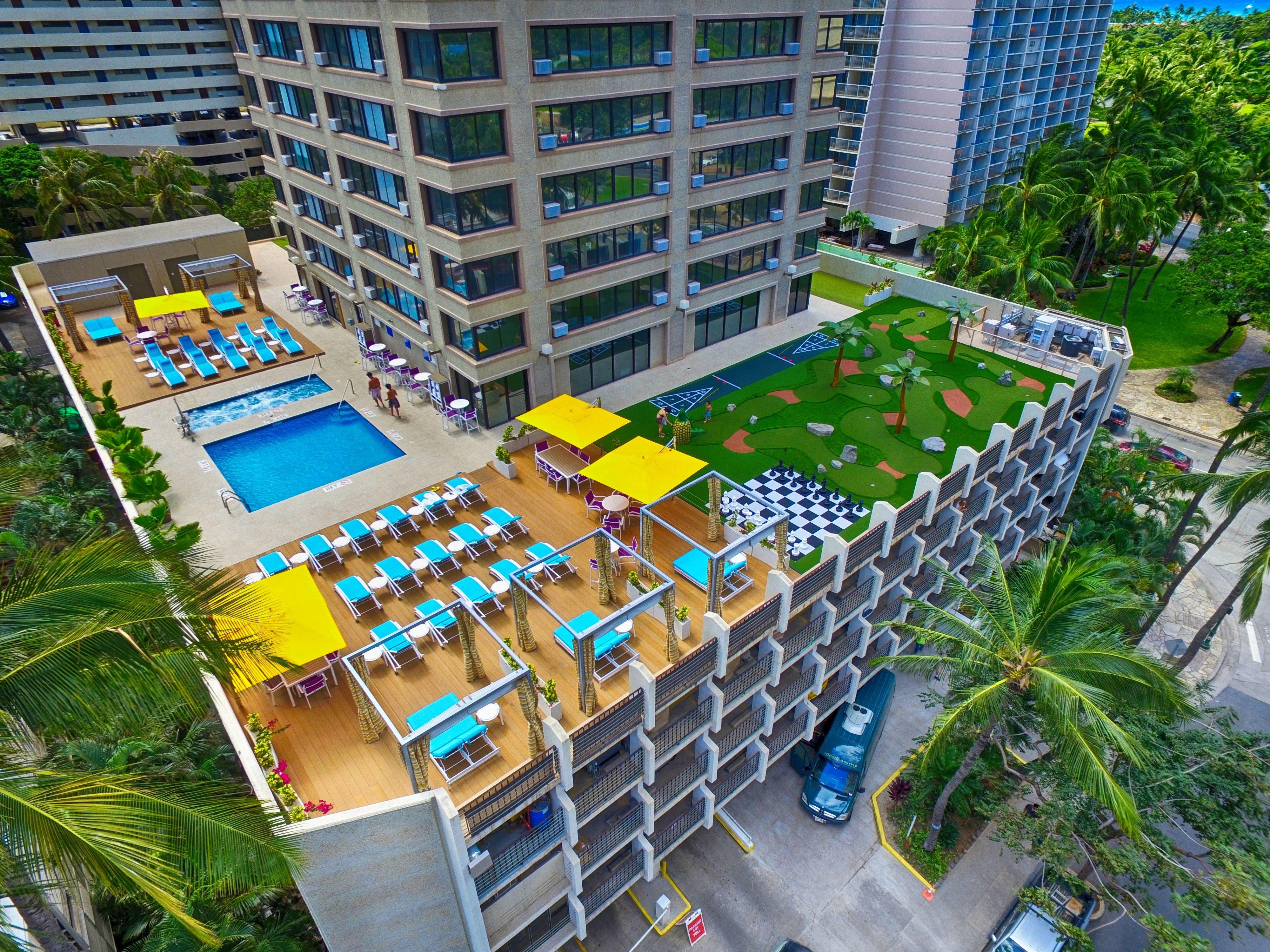 Holiday Inn Express Waikiki By Ihg Honolulu Exterior photo