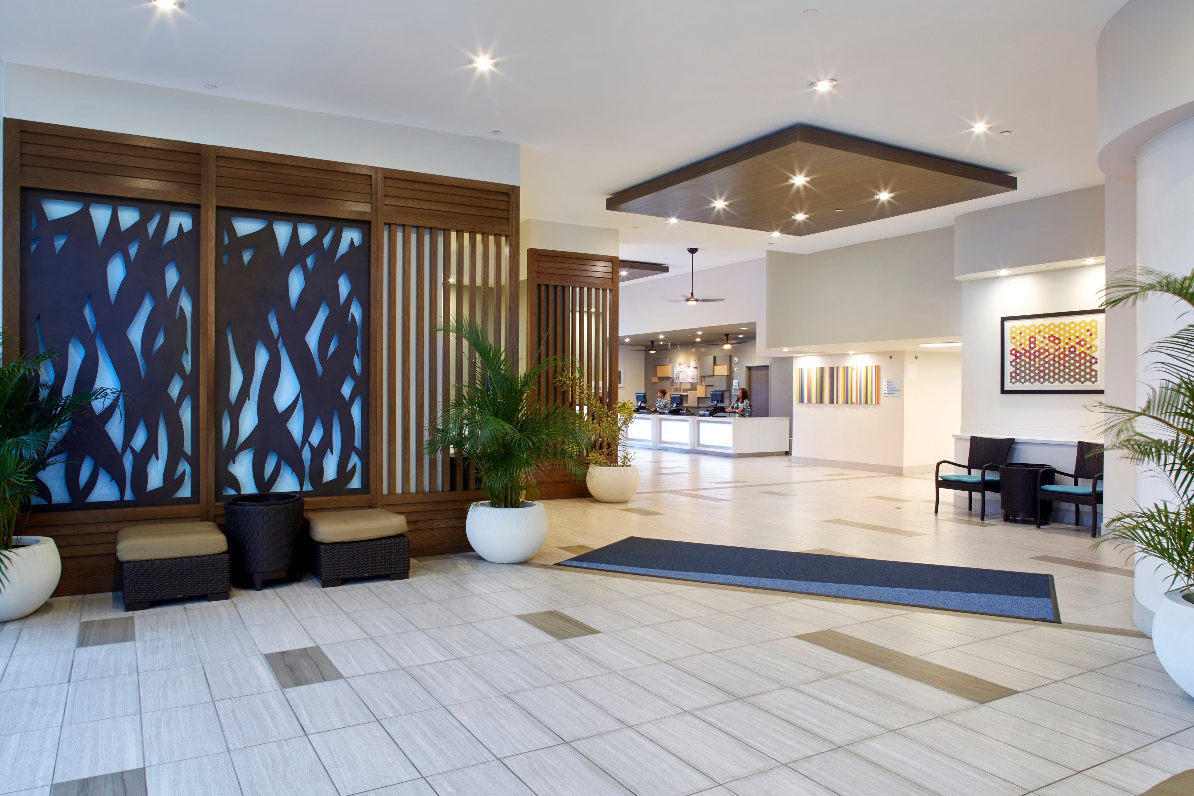 Holiday Inn Express Waikiki By Ihg Honolulu Exterior photo