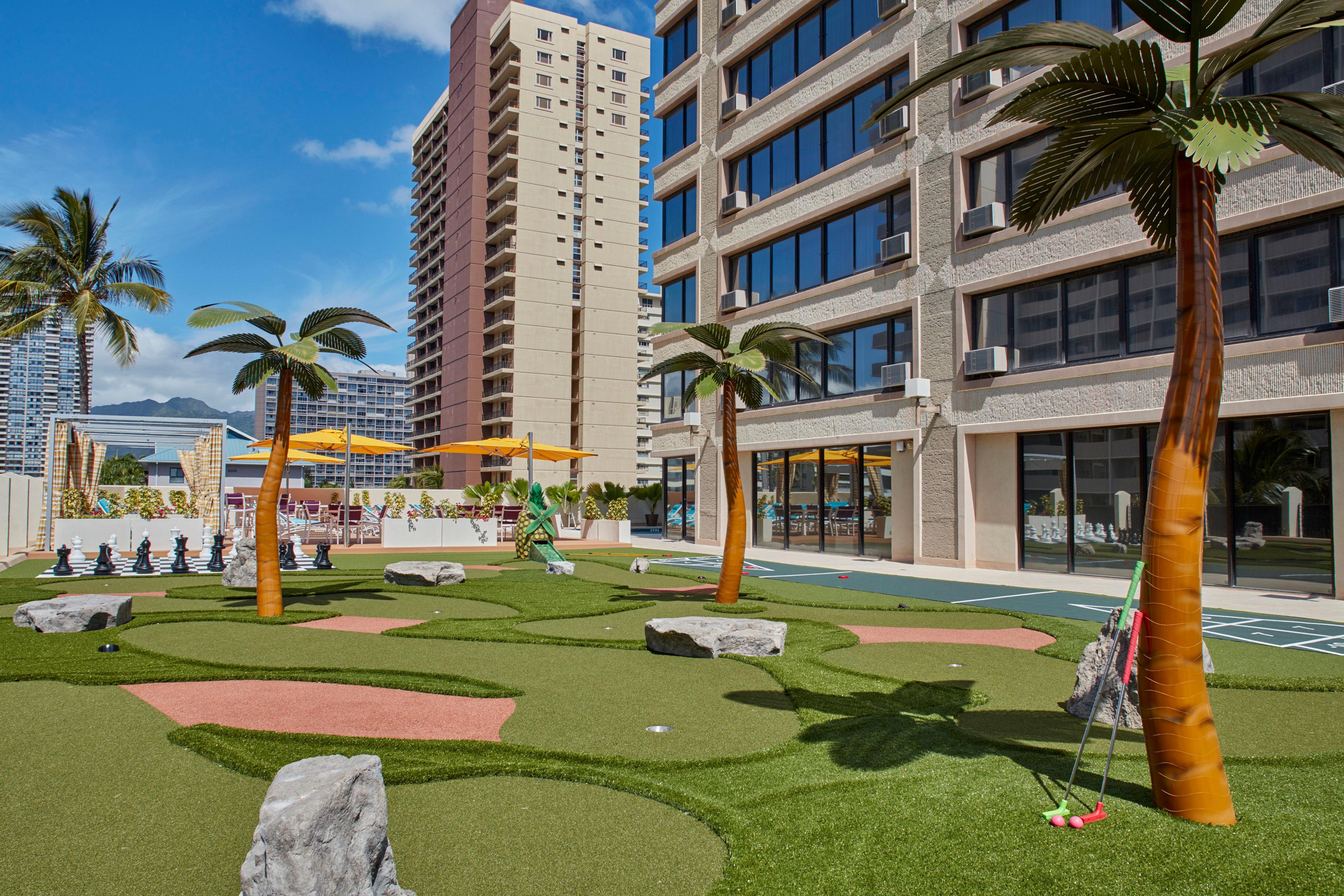 Holiday Inn Express Waikiki By Ihg Honolulu Exterior photo