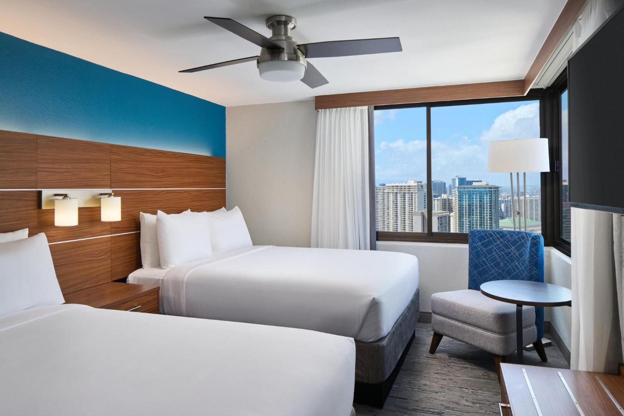 Holiday Inn Express Waikiki By Ihg Honolulu Exterior photo