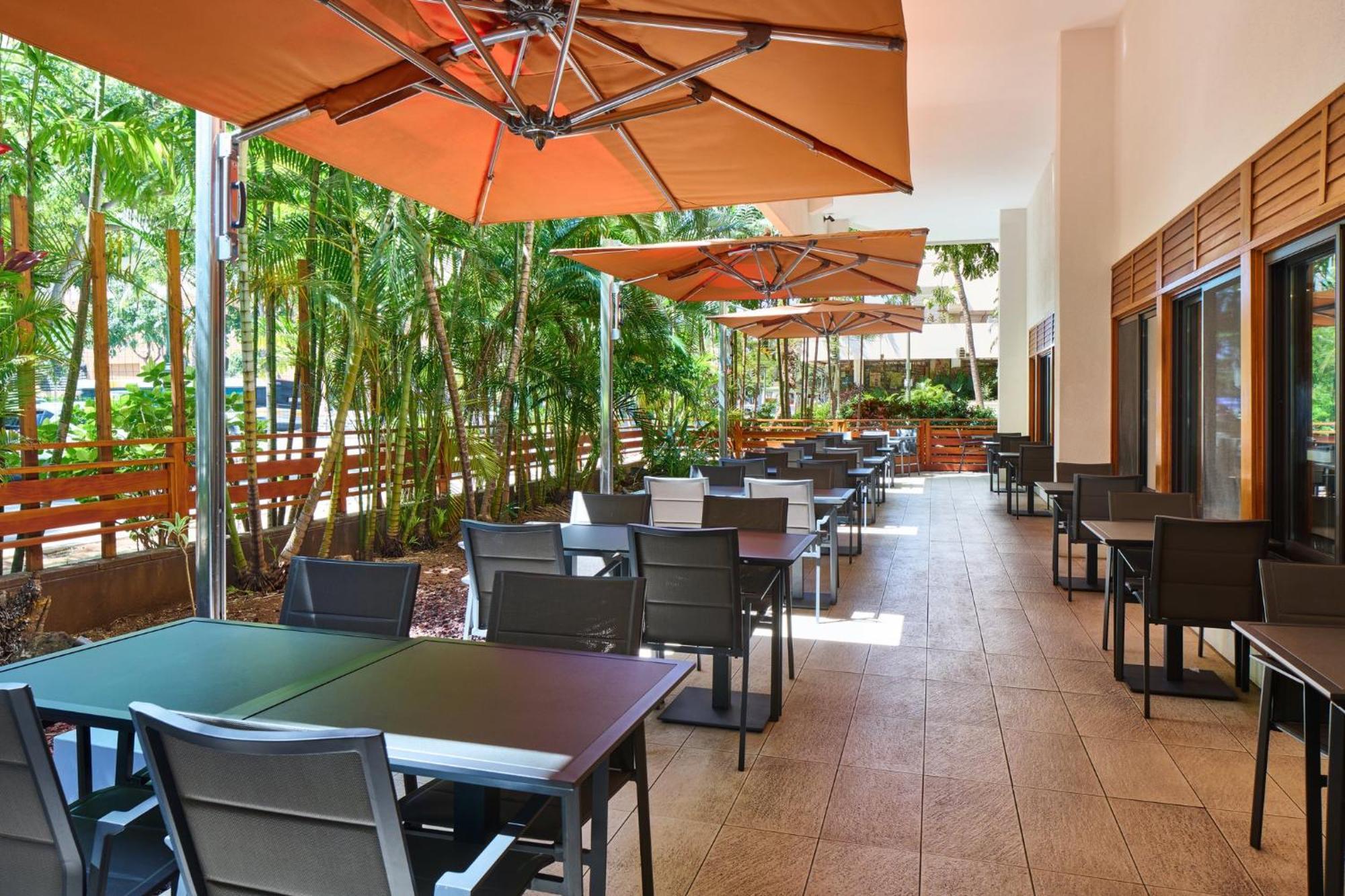 Holiday Inn Express Waikiki By Ihg Honolulu Exterior photo
